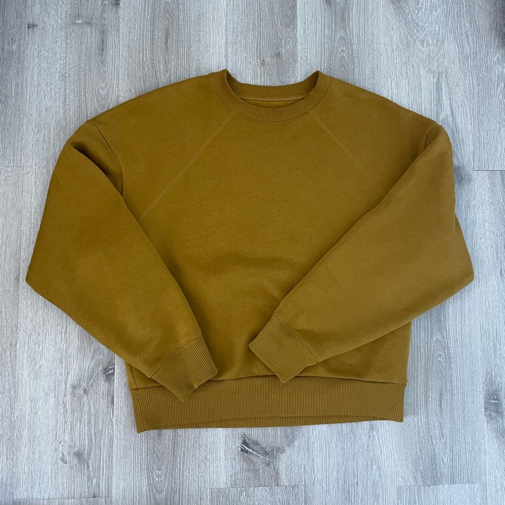 Everlane sweatshirt